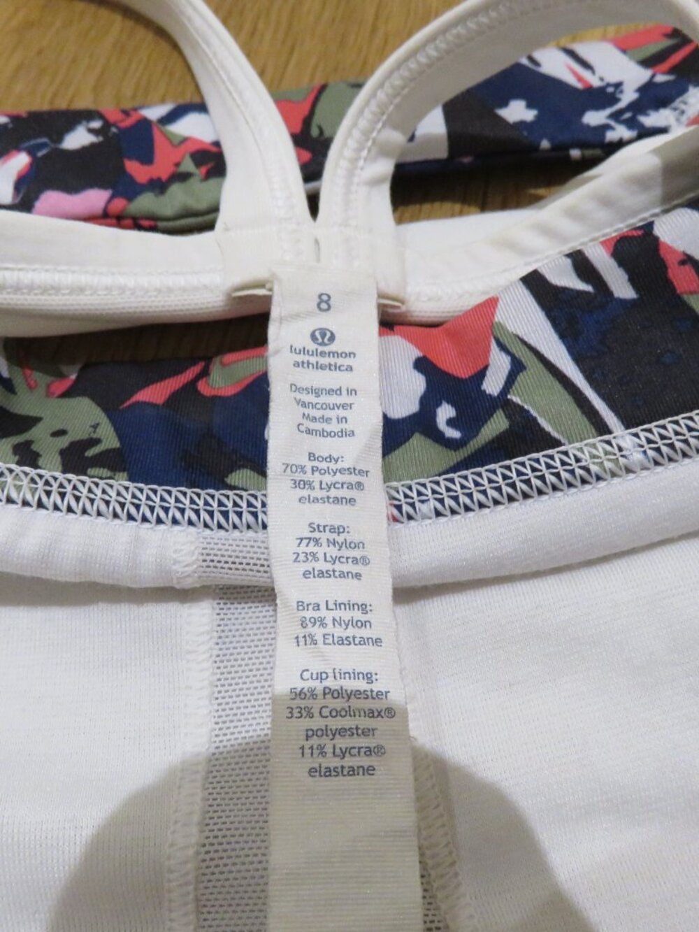 LULULEMON Rise and Run Bra Mini Pop Cut Boom Juice Multi / White Size 8 - Picture 10 of 10